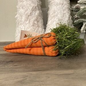 THE FARMHOUSE BY RACHEL ASHWELL SET/3 LARGE FABRIC CARROTS WITH FAUX GRASS TOPS